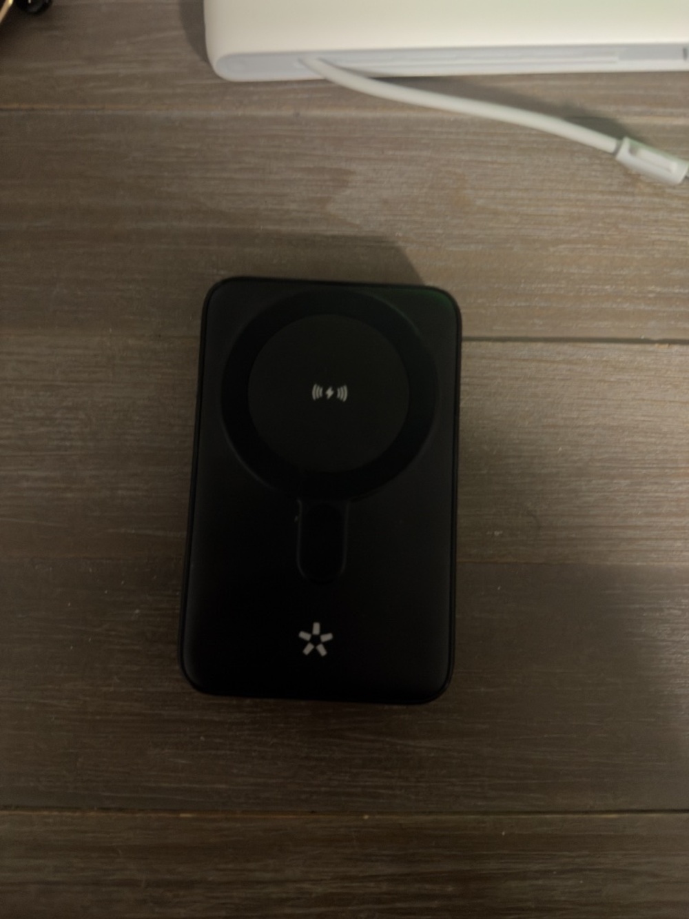 Ionix portable charger with charging cable